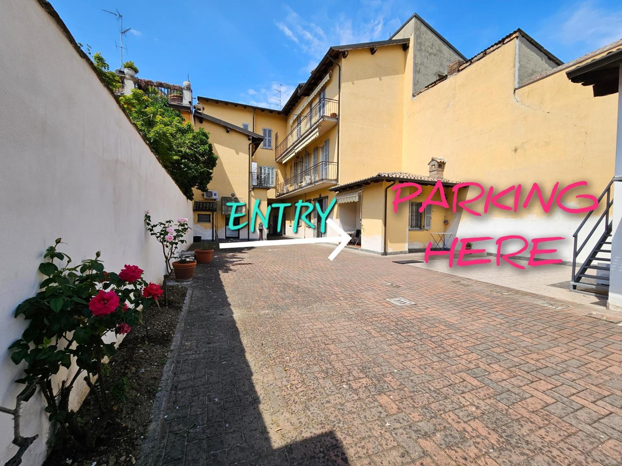 Casa Oltrepo Fresco Centrale Ma Silenzioso Parcheggio Interno Casteggio エクステリア 写真